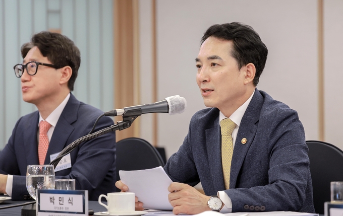 박민식 국가보훈부 장관이 16일 오전 서울 중구 한국프레스센터에서 한국신문방송편집인협회 주최로 열린 편집인 포럼에 참석해 발언하고 있다/사진=뉴시스