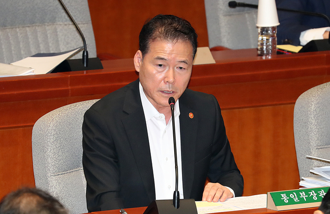  김영호 통일부 장관이 4일 오전 서울 여의도 국회에서 열린 예산결산특별위원회 전체회의에서 의원들의 질의에 답하고 있다/사진=뉴시스