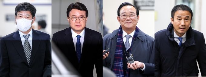 '청와대 하명수사 및 선거개입 의혹' 선고 공판이 열린 29일 서울 서초구 서울중앙지방법원에서 백원우 전 청와대 민정비서관, 황운하 더불어민주당 의원, 송철호 전 울산시장, 한병도 더불어민주당 의원이 재판에 출석하고 있다./사진=뉴시스