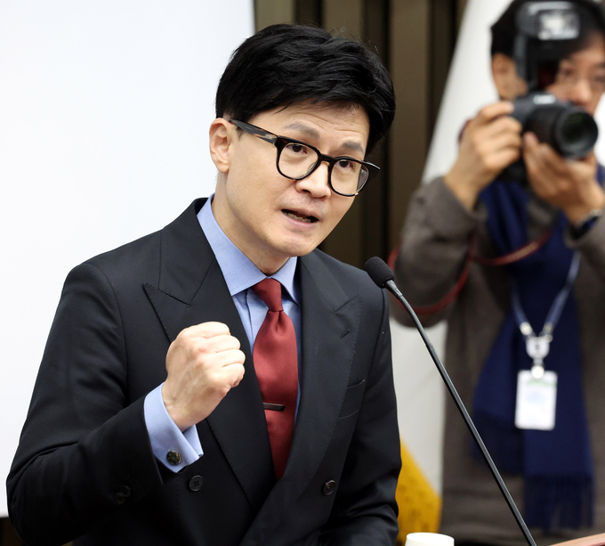  한동훈 국민의힘 비상대책위원장이 18일 오전 서울 여의도 국회에서 열린 의원총회에서 발언하고 있다/사진=뉴시스