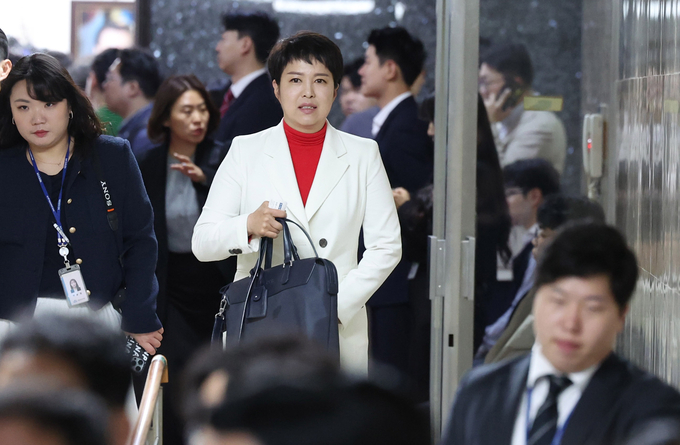 김은혜 국민의힘 국회의원이 지난 4월 16일 오전 서울 여의도 국회에서 열린 제22대 국회 국민의힘·국민의미래 당선자총회에 참석하고 있다. 사진=뉴시스