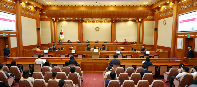 27일 서울 종로구 헌법재판소에서 열린 '윤석열 대통령 탄핵 요청 청원에 대한 청문회 개최' 의결 관련 국회의원과 국회 법제사법위원회 위원장 간의 권한쟁의 사건 변론 모습. 사진=뉴시스
