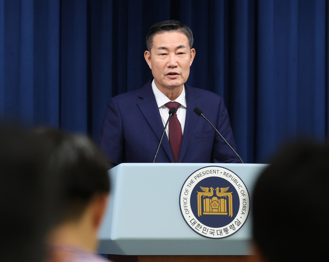  신원식 국가안보실장이 1일 서울 용산 대통령실 청사에서 국가 사이버안보 기본계획 관련 브리핑을 하고 있다. 사진=뉴시스