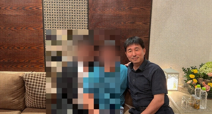 19일 더불어민주당이 지귀연 판사가 룸살롱 접대를 받았다고 주장하며 공개한 사진. 사진=뉴시스