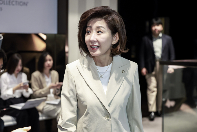 나경원 국민의힘 의원이 23일 서울 중구 더플라자호텔에서 열린 제3회 국가와 민족을 위한 조찬기도회에 참석한 모습. 사진=뉴시스