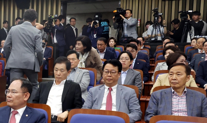 지난 5일 서울 여의도 국회에서 열린 국민의힘 의원총회. 사진=뉴시스