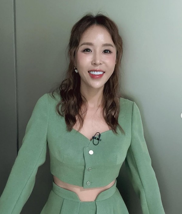 가수 신지. 사진=인스타그램