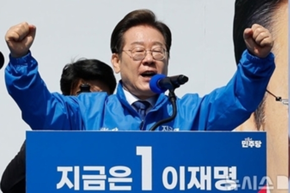 민주 46.6, 국힘 32.7, 개혁신당 5.5…정권교체 58, 정권연장 35.7[리얼미터]