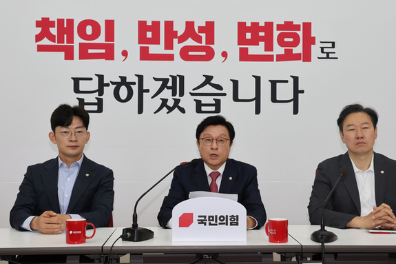 李 대통령, 오광수 민정수석 사의 수용… 국힘 "직접 사과해야"