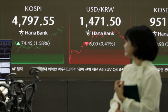 [오정근 칼럼] 살얼음판 금융시장에 엄습하는 위기의 그림자