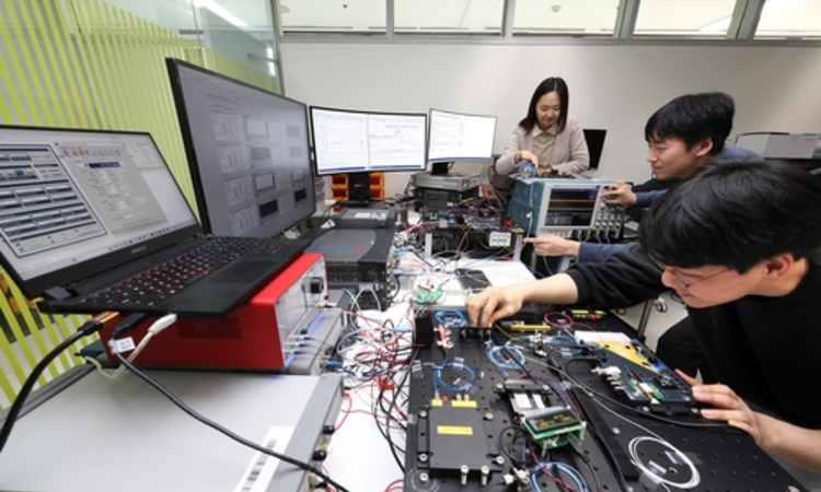 KT, 국내 최고속 양자암호키 분배 장비 개발 성공